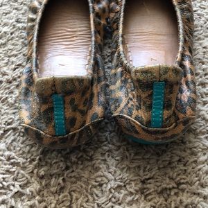 Leopard Tieks